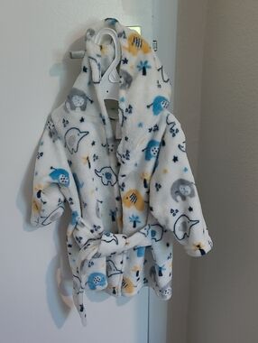 Baby Bath Robe Elephants  0-9 Months White Blue Orange